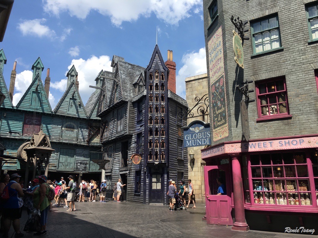 Wizarding World of Harry Potter - Universal Studios Orlando - Life is